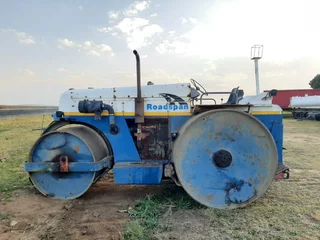 Smooth Drum Roller 15 Ton