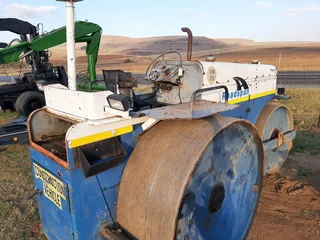 Smooth Drum Roller 15 Ton