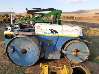 Smooth Drum Roller 15 Ton