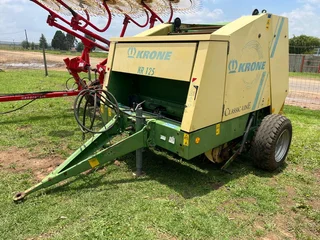 KR125 Krone Baler