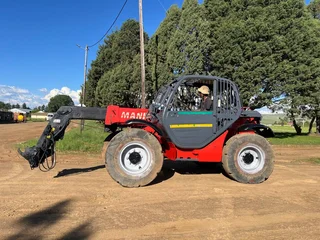 2012 Manitou MT X 742 Telehandler
