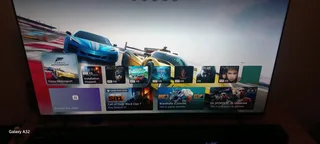 Xbox Series X 2 Controllers + Games