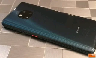 STUNNING HUAWEI MATE 20 PRO 128GB