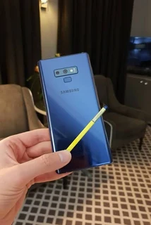 Stunning Samsung Note 9 128gb Box And All