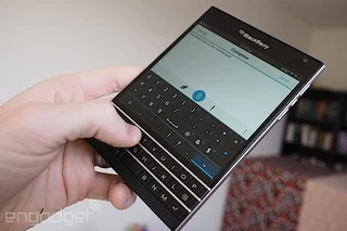 STUNNING BLACKBERRY PASSPORT 32GB 4G LTE