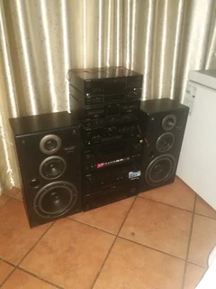 Stunning Technics Sound System