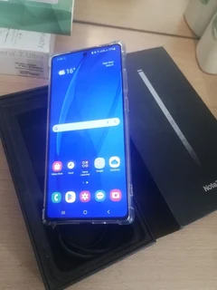 Beautiful Samsung Note 20 256gb In The Box