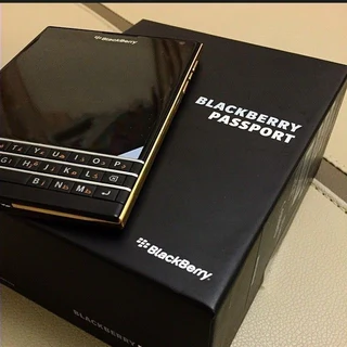 STUNNING BLACKBERRY PASSPORT -COLLECTORS