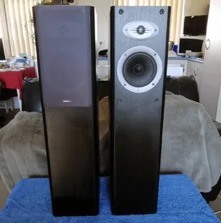 Celestion Flooring Standing Loud Speakers - Excellent Condition