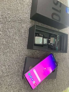 Original Samsung S10 128gb - Immaculate In The Box