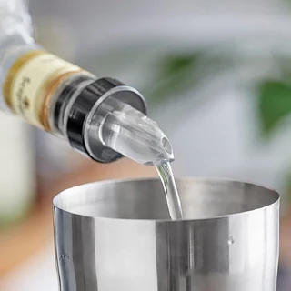 Kwik Shot Professional Free Flow Pourer. Clear Transparent With A Black Collar. Brand New Products.