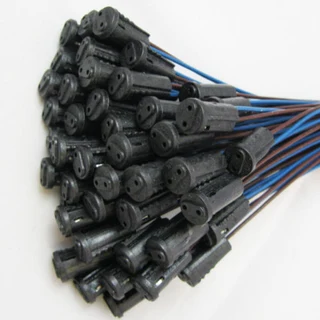 G4 Socket Base Holder Wire Adapter for G4 LEDs or G4 Halogens Socket Connector.  Brand New Products.