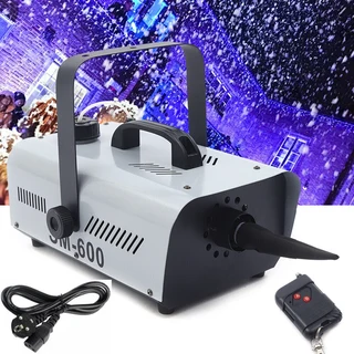 Stunning 600W Snow Making Machine, Wireless Remote Control Snowflake Maker 220V. Brand New Products.