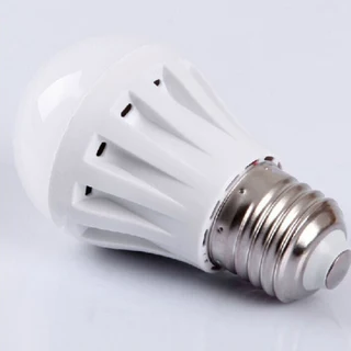 12Volts LED Light Bulbs. 3W LED 12V Light Bulbs B22 and E27. These Are Brand New 12Volts Products.