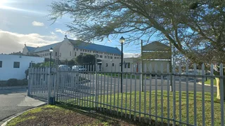  Don’t let unwanted critters crash your festive season! 