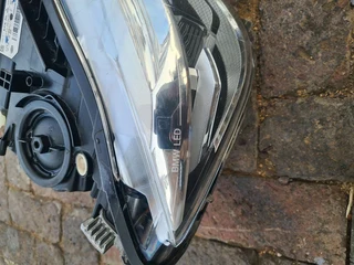 BMW 2018 F30 LED RIGHT FRONT HEADLAMP COMPLETE WITH MODULES