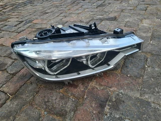 BMW 2018 F30 LED RIGHT FRONT HEADLAMP COMPLETE WITH MODULES