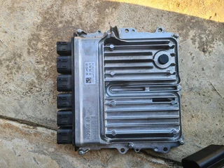 BMW 2018 F30 320i B48 Face-lift computer box set