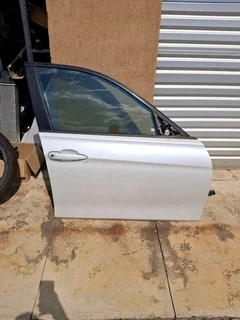 Bmw F30 Right Front Door Complete
