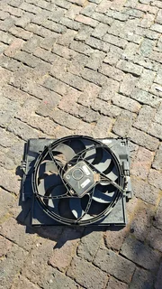 Bmw F34 2014 335i GT radiator fan