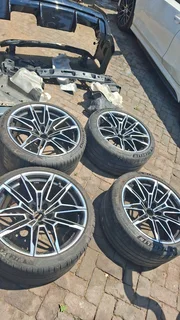 Bmw G82 M4 2022 original rimz forsale