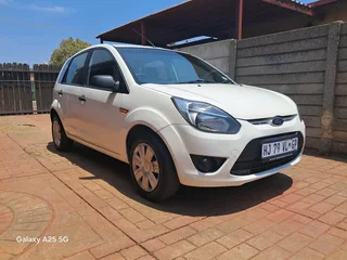 Ford Figo 2012 1.4 petrol Manual