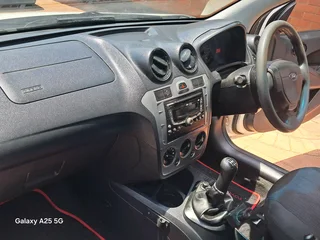 Ford Figo 2012 1.4 petrol Manual