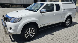 2016 - Toyota Hilux Legend 45 (3.0 D-4D RB) (4x2) Extended Cab