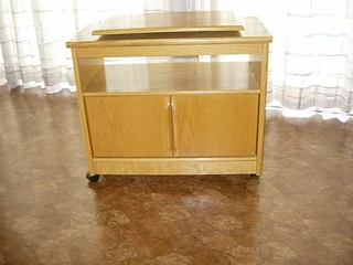 Oak Unit with Swivel Top for TV Stand
