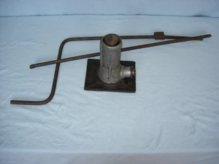 Antique Drednaut Car Jack