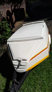 Trailer Fiberglass