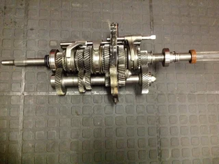 Isuzu recon 2.5 gearboxes from R4950