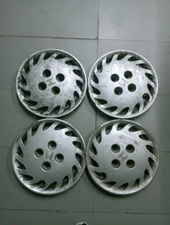 Honda hub caps 13&#34;