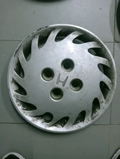 Honda hub caps 13&#34;