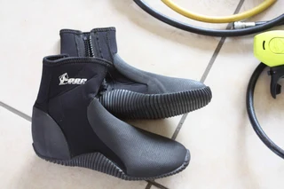 SCUBA gear