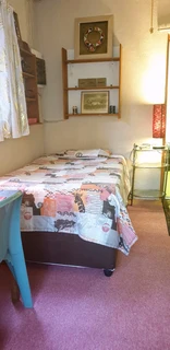 Bachelors pad, colourful and furnished, in Chartwell