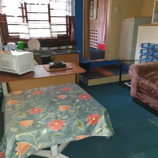 Furnished garden cottage in chartwell north near the Fourways mall