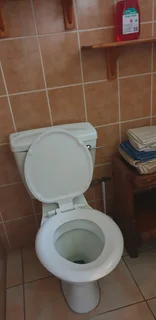 Large furnished cottage with a view on the garden in Chartwell  North