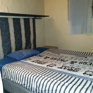 Spacious furnished 1 bed garden cottage in chartwell north near the Fourways mall