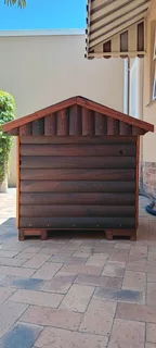 Dog kennel