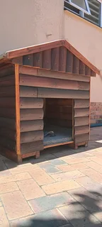 Dog kennel