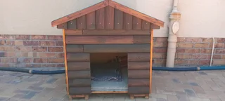 Dog kennel