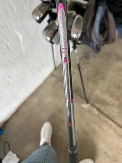 Cleveland W Series Ladies second hand golf clubs and bag