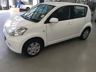 DAIHATSU SIRION - AUTOMATIC