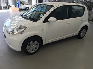 DAIHATSU SIRION - AUTOMATIC