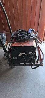 Induna W140 Welding Machine &#43; Rods &#43; Trolley