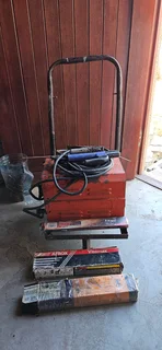 Induna W140 Welding Machine + Rods + Trolley