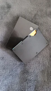 Sleek Modern Metal Wallet (Black) Ideal Fashionable Gift Accessory