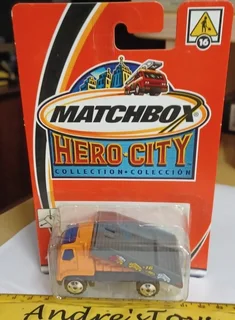2002 Matchbox ~ No16 Car Carrier ~ Mint on Long Card
