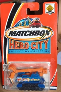2002 Matchbox ~ No25 Demolition Machine ~ Mint on Long Card